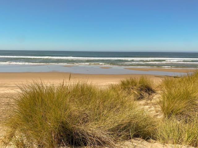 101 Shell Drive, La Selva Beach CA: https://media.crmls.org/mediaz/dca22d75-0c01-4324-b806-7c3a5c1afddf.jpg