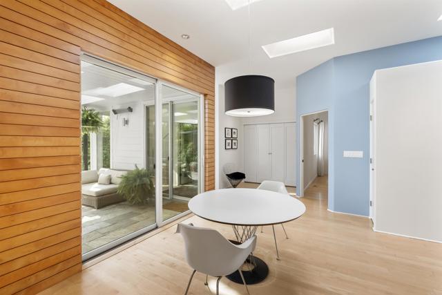 Detail Gallery Image 26 of 58 For 6028 Beaumont Ave, La Jolla,  CA 92037 - 5 Beds | 4 Baths