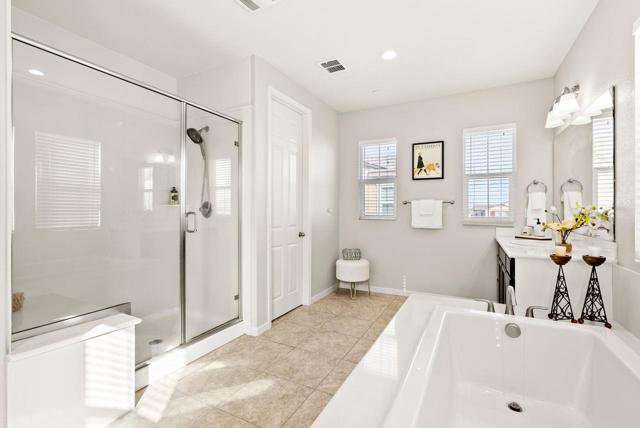 1070 S Atwood Court, Mountain House CA: https://media.crmls.org/mediaz/dca2dbb9-1702-47d4-8b63-017f339606c6.jpg