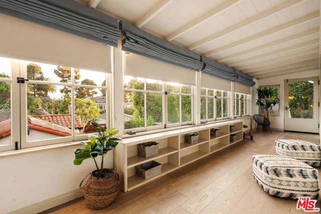 246 15th Street, Santa Monica, California 90402, 4 Bedrooms Bedrooms, ,3 BathroomsBathrooms,Single Family Residence,For Sale,15th,24429605