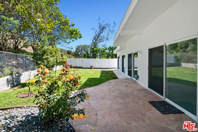 Drew Fenton | 18073 Sandy Cape Drive Pacific Palisades CA | MLS: 7432418