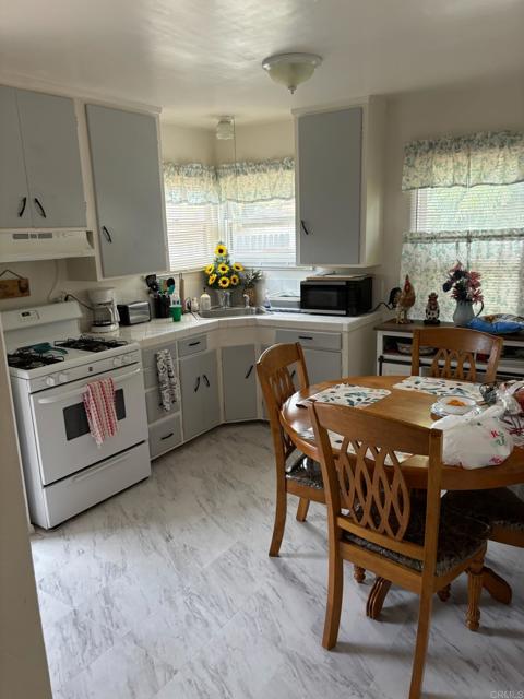 2458 Central Avenue, Spring Valley, California 91977, ,Residential Income,For Sale,Central Avenue,PTP2404193