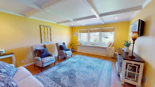 1127 Montecito Circle, Salinas CA: https://media.crmls.org/mediaz/dca3d041-4315-48ee-854c-0b9b487d51c9.jpg