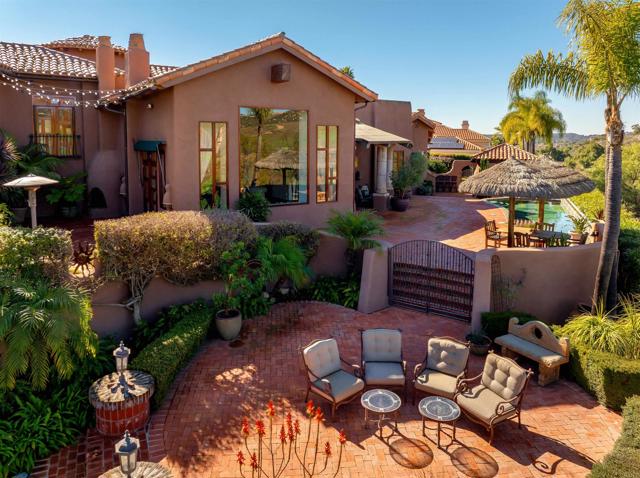 3198 Ashley Park Way, Jamul CA: https://media.crmls.org/mediaz/dca3df9d-fd16-48b1-b35f-20f2362612f3.jpg