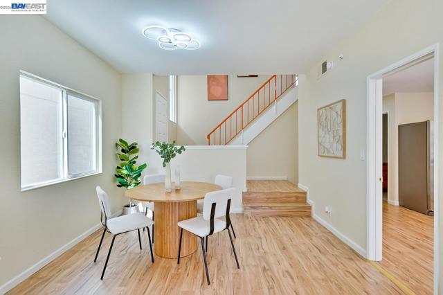 Image 12 of 58 For 4691 Rousillon Ave