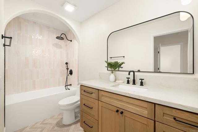 Detail Gallery Image 16 of 31 For 6844 Urubu St, Carlsbad,  CA 92009 - 3 Beds | 3 Baths