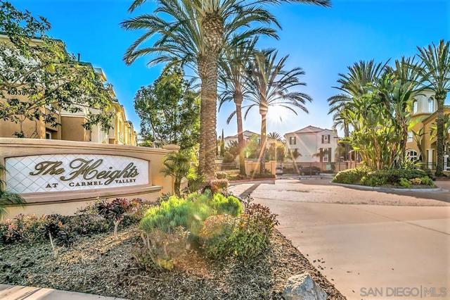 12374 Carmel Country Rd, San Diego CA: https://media.crmls.org/mediaz/dca51030-ebf2-450d-ae49-ee2afd45dd35.jpg