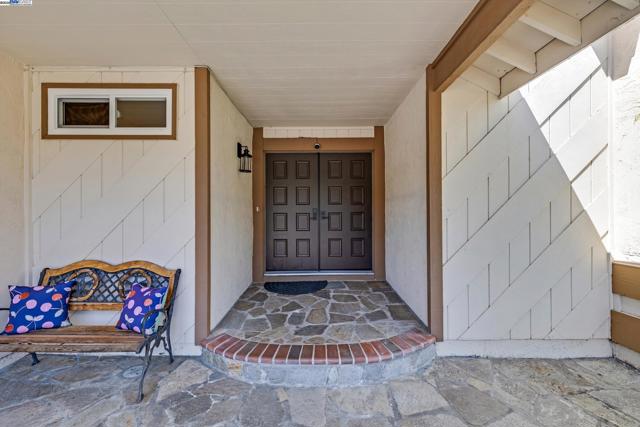Image 3 of 42 For 45421 Parkmeadow Dr