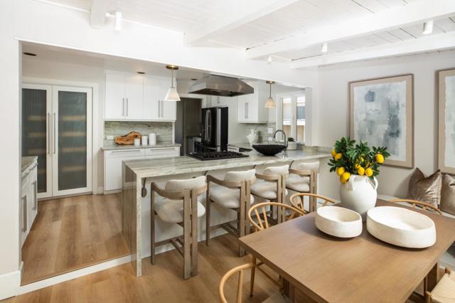 1031 Timothy Lane, Menlo Park CA: https://media.crmls.org/mediaz/dca71d98-62bc-4898-9b3f-06229bfb0631.jpg