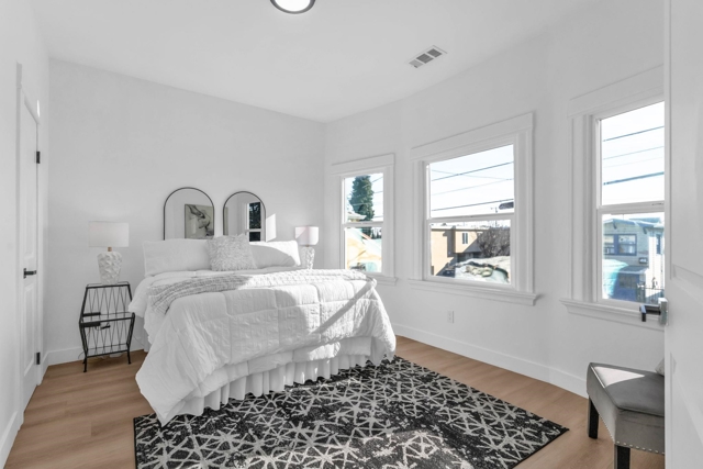 Image 22 of 39 For 2912 22nd St