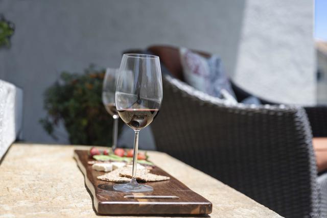 3430 Corte Viejo, Carlsbad CA: https://media.crmls.org/mediaz/dca7f133-ca10-447f-845e-870f44bac182.jpg