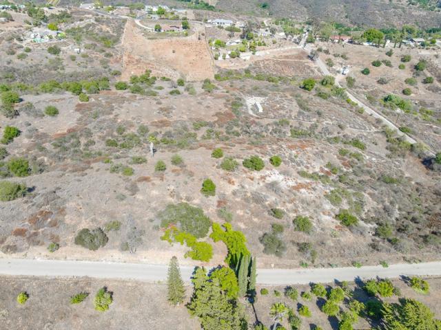 0 Palos Verdes Drive, Escondido CA: https://media.crmls.org/mediaz/dca83bed-c5c3-4a20-bb68-4e010119aa3a.jpg