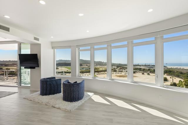 121 Via De La Valle, Del Mar CA: https://media.crmls.org/mediaz/dca8a1cf-3a3c-4ce5-8174-a30a35bd0673.jpg