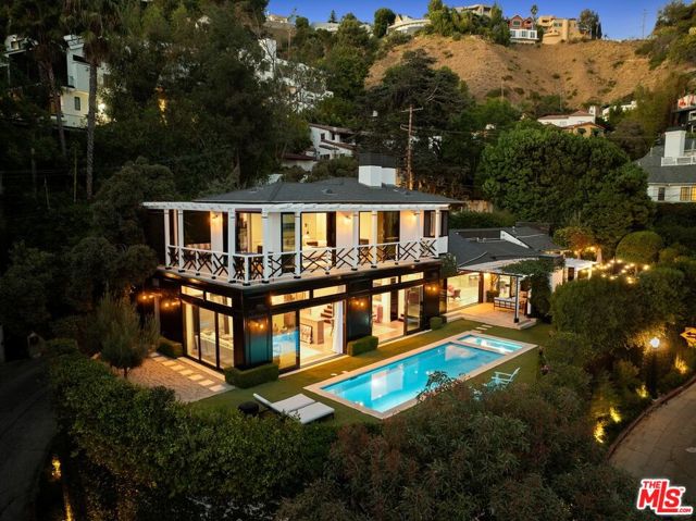 1640 N Kings Road, Los Angeles CA: https://media.crmls.org/mediaz/dca9586b-0cc1-453d-b0b0-9701465a7f70.jpg