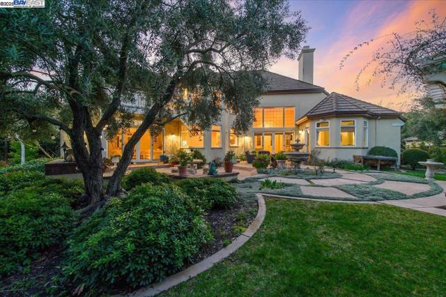 2434 Pomino Way, Pleasanton CA: https://media.crmls.org/mediaz/dca95f1b-e996-498c-b1f2-70438130d378.jpg