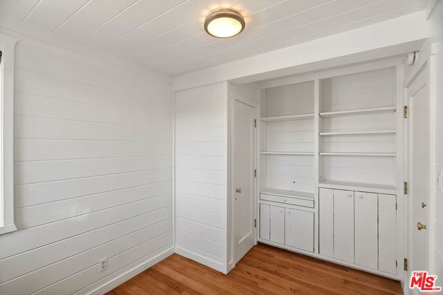 339 Adelaide Drive photo 28