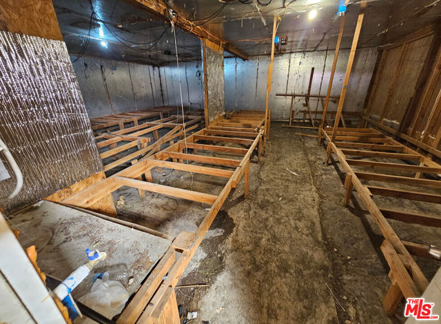 31576 Emerald Road, Lucerne Valley CA: https://media.crmls.org/mediaz/dca99e3c-44bd-40a4-801e-a372183e1c27.jpg