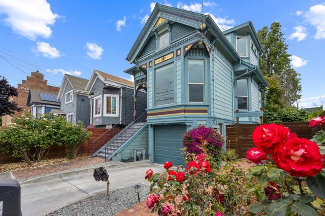 696 29th Street, Oakland CA: https://media.crmls.org/mediaz/dca9a2f9-7642-40c1-a763-8f36730b4e38.jpg