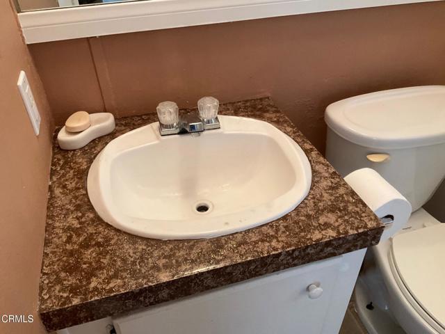 Detail Gallery Image 16 of 30 For 227 Calle De La Rosa #227,  Camarillo,  CA 93012 - 2 Beds | 2 Baths