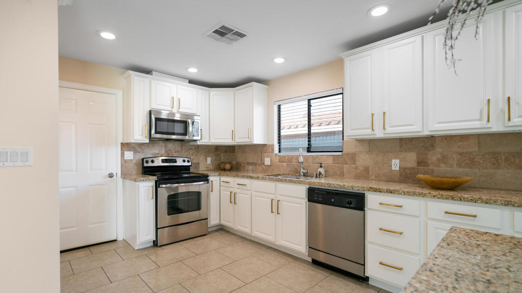 MLS #219136556DA image #5