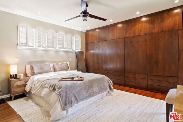 2299 Beverwil Drive, Los Angeles CA: https://media.crmls.org/mediaz/dcad2a9e-a14e-4ab5-9bc2-88447ce32e76.jpg