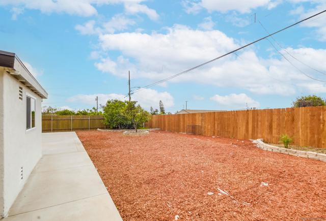 824 PARAISO AVE, Spring Valley CA: https://media.crmls.org/mediaz/dcad75fd-35a7-4b8a-98c4-be27cef5eb87.jpg