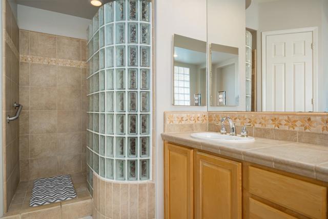 68 Via Del Pienza, Rancho Mirage CA: https://media.crmls.org/mediaz/dcae0626-dced-407a-af21-2ad757a7af35.jpg