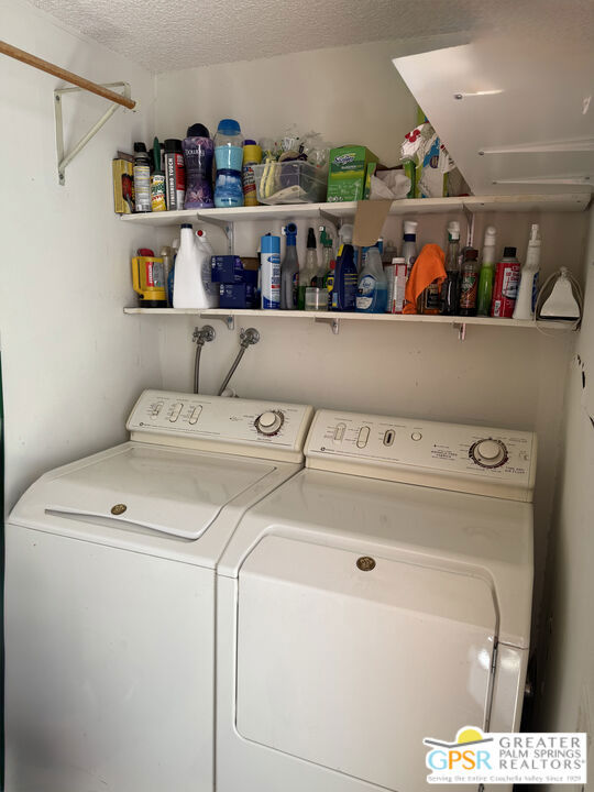3410 E Bogert Trail, Palm Springs CA: https://media.crmls.org/mediaz/dcaeee49-f38f-40e5-91cd-dc172ed51f33.jpg