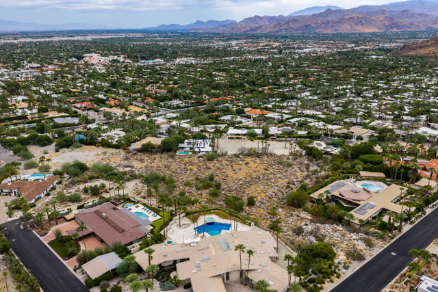 855 W Coronado Avenue, Palm Springs, CA 92262