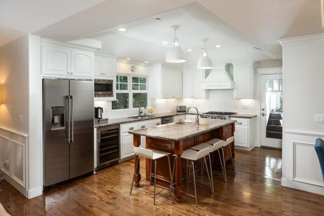 Image 7 of 31 For 63 Ridgecourt