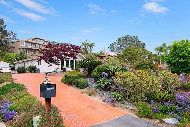 Detail Gallery Image 8 of 30 For 12941 via Esperia, Del Mar,  CA 92014 - 2 Beds | 1 Baths