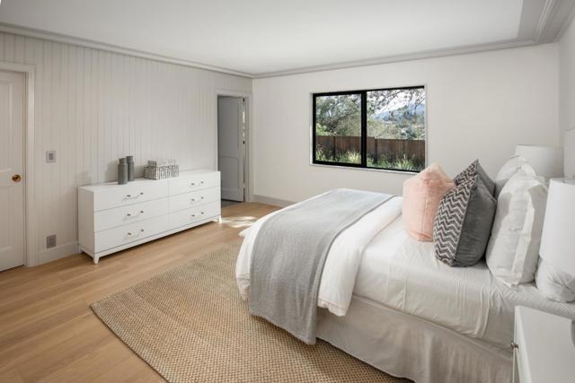 26201 Dori Lane, Los Altos Hills CA: https://media.crmls.org/mediaz/dcb11be7-344c-4abf-b4e5-d731bbbf6569.jpg