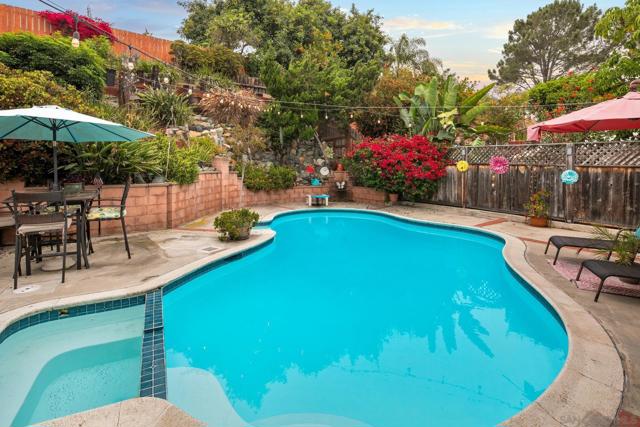 750 Mission Ave, Chula Vista CA: https://media.crmls.org/mediaz/dcb1d627-93fc-4d70-b7df-203d43ba5546.jpg