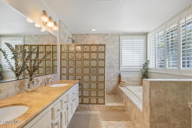 Image 31 of 69 For 4900 Kilburn Court