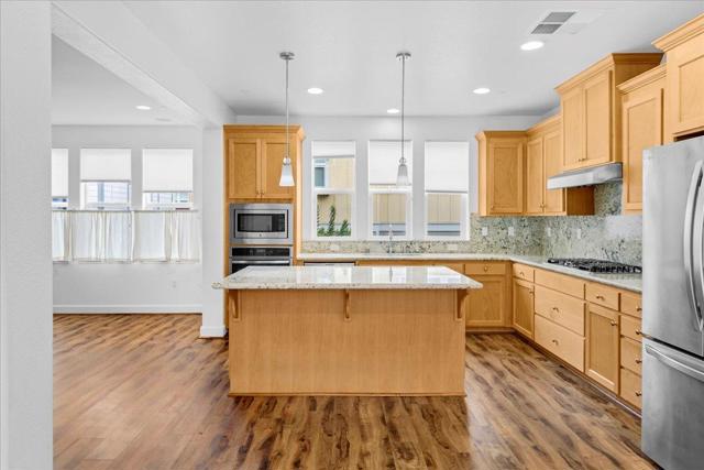 2731 Bungalow Drive, Marina CA: https://media.crmls.org/mediaz/dcb3d5e8-b33b-45e2-85cd-416dc06fbfdd.jpg