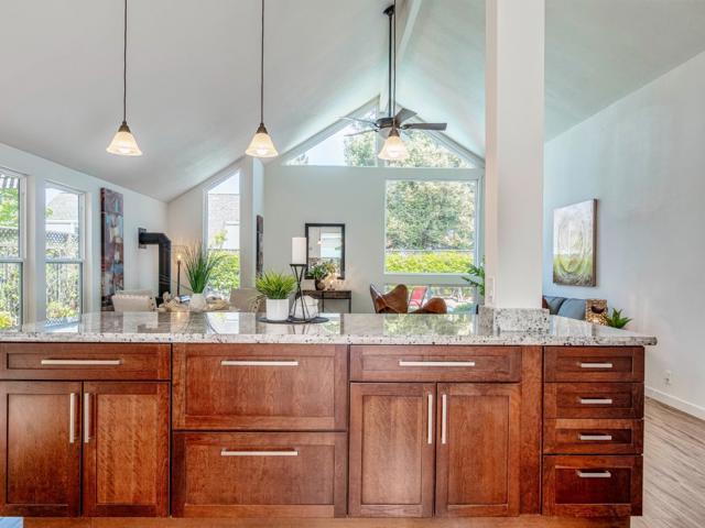 1725 Silver Glen Court, San Jose CA: https://media.crmls.org/mediaz/dcb44415-ebe1-4bc1-8f48-b60df3f48341.jpg