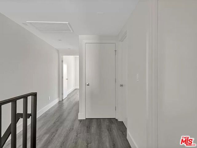 5752 Kester Avenue, Van Nuys CA: https://media.crmls.org/mediaz/dcb48e68-6a39-4260-bef4-768e6f3246d7.jpg