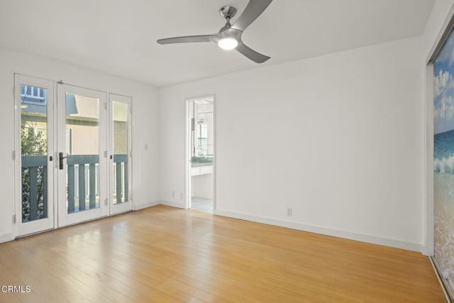 124 San Clemente Avenue, Oxnard CA: https://media.crmls.org/mediaz/dcb5d3cb-e03b-416f-9190-440bb49847f5.jpg
