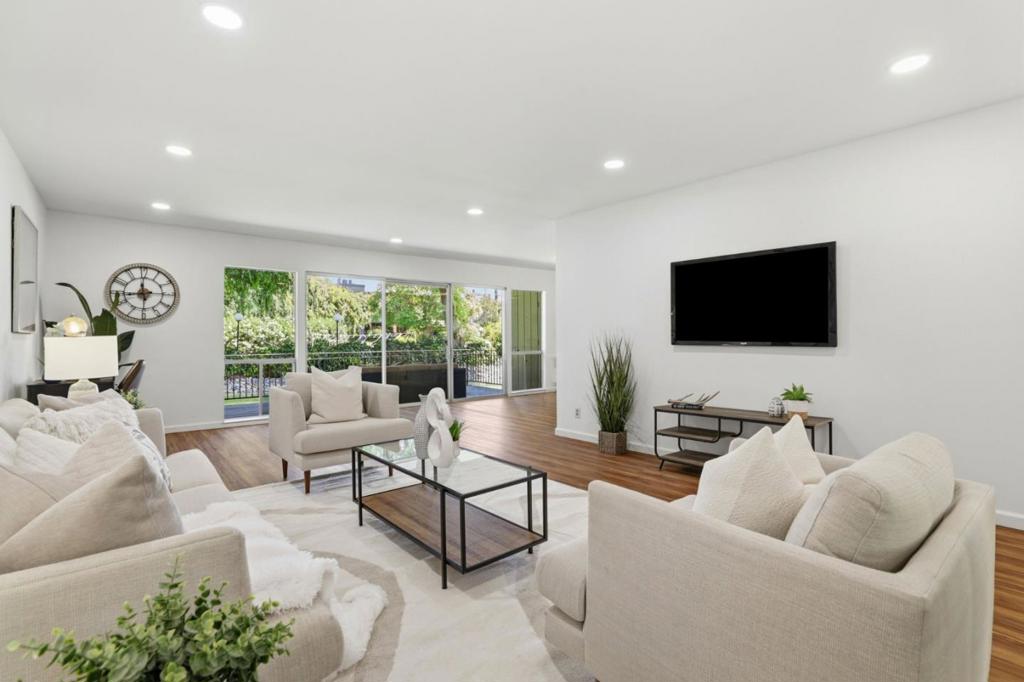 151 Buckingham Drive #205