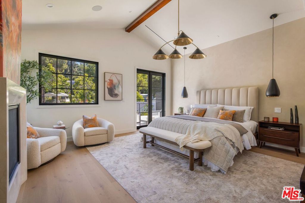 3935 Rhodes AvenueStudio City img 28