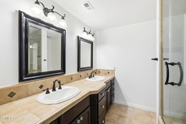 Detail Gallery Image 32 of 56 For 2082 Belgrave Ct, Simi Valley,  CA 93063 - 3 Beds | 2 Baths