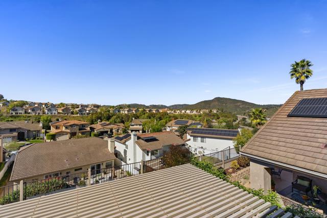 Image 33 of 61 For 18658 Locksley St