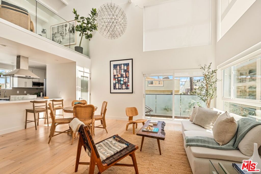 14 Reef Street #4