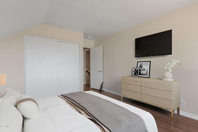 Detail Gallery Image 17 of 38 For 1805 Hillary Ct, Simi Valley,  CA 93065 - 5 Beds | 3 Baths