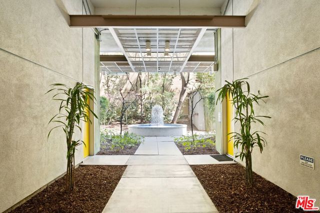 1130 S Flower Street, Los Angeles CA: https://media.crmls.org/mediaz/dcbcaad0-aa8c-4c8c-8786-377d8f7351fb.jpg
