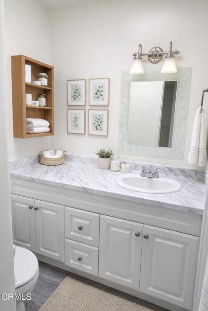 Detail Gallery Image 8 of 12 For 1337 Edgewood Way #37,  Oxnard,  CA 93030 - 3 Beds | 2 Baths