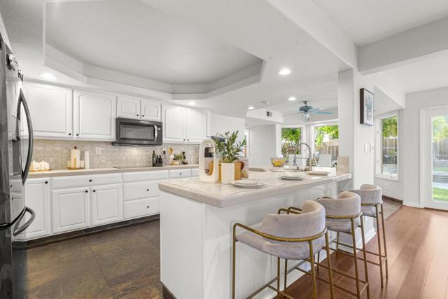 4945 Berkeland Court, San Jose CA: https://media.crmls.org/mediaz/dcbcfb95-9f4e-4060-96c8-1766abb0b8bd.jpg