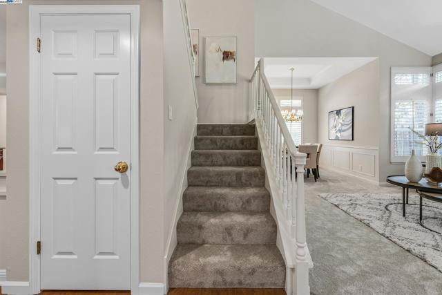 7777 Crossridge Rd, Dublin CA: https://media.crmls.org/mediaz/dcbd978f-7d61-4ed3-bad4-731632c6f5f2.jpg