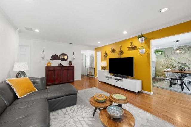 5988 Tuscarora Court, San Jose CA: https://media.crmls.org/mediaz/dcbe026c-87bd-45f7-9c72-6e6504ec6fcf.jpg