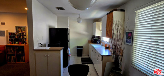 1433 N Martel Avenue, Los Angeles CA: https://media.crmls.org/mediaz/dcc04d71-d362-4cfb-a8c2-fd99747b8627.jpg